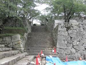 津山城