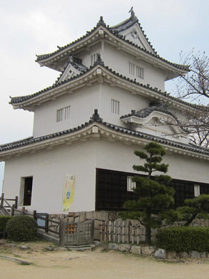 丸亀城